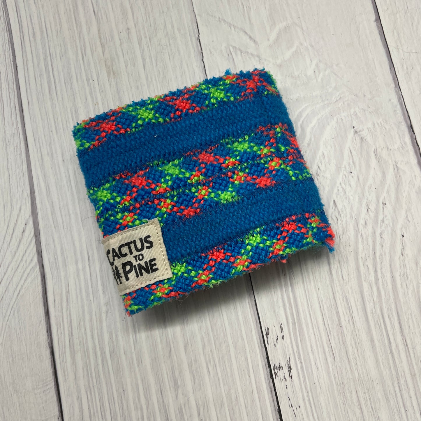 Can Sleeve | Glowsticks & Blue